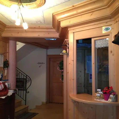 Hotell Albergo Centrale 2*